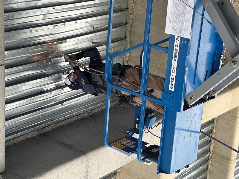 AEE2A784-2458-454E-B743-0B7A6D03CCCA